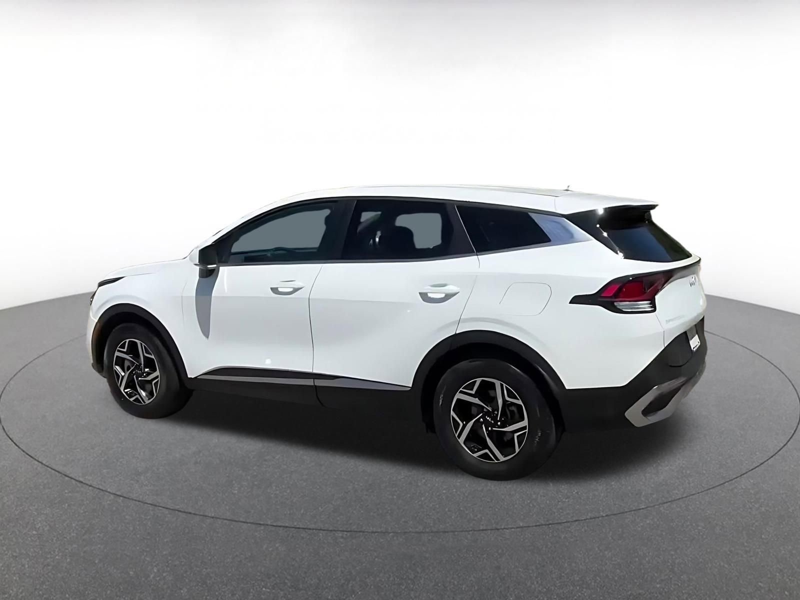 Thumbnail: 2025 Kia Sportage - 4