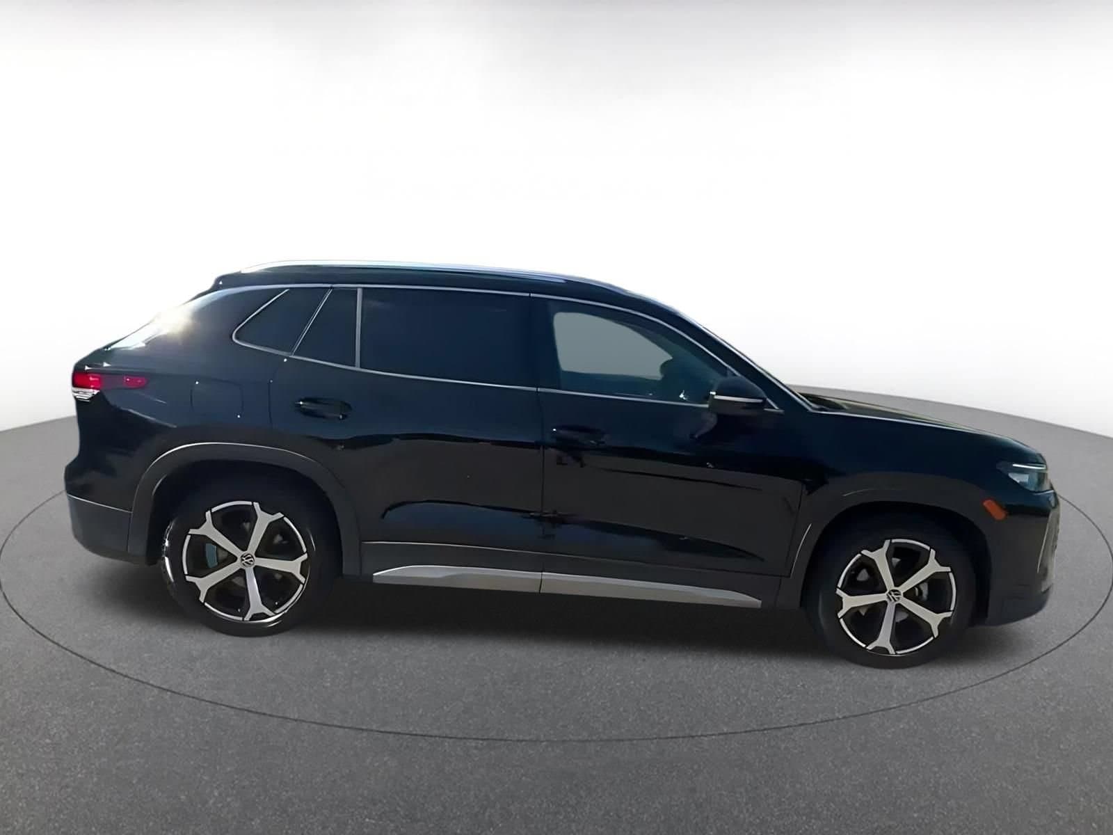 Thumbnail: 2026 Volkswagen Tiguan - 16