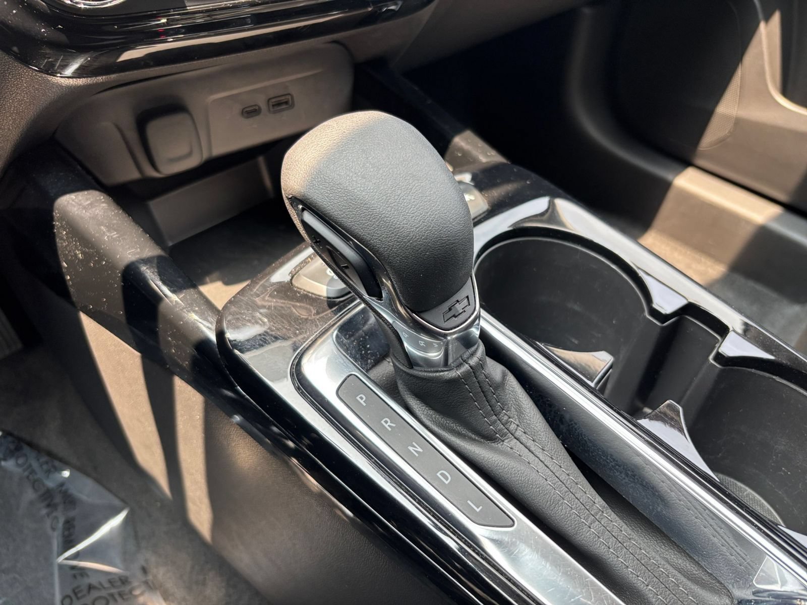 Thumbnail: 2025 Chevrolet Trax - 32