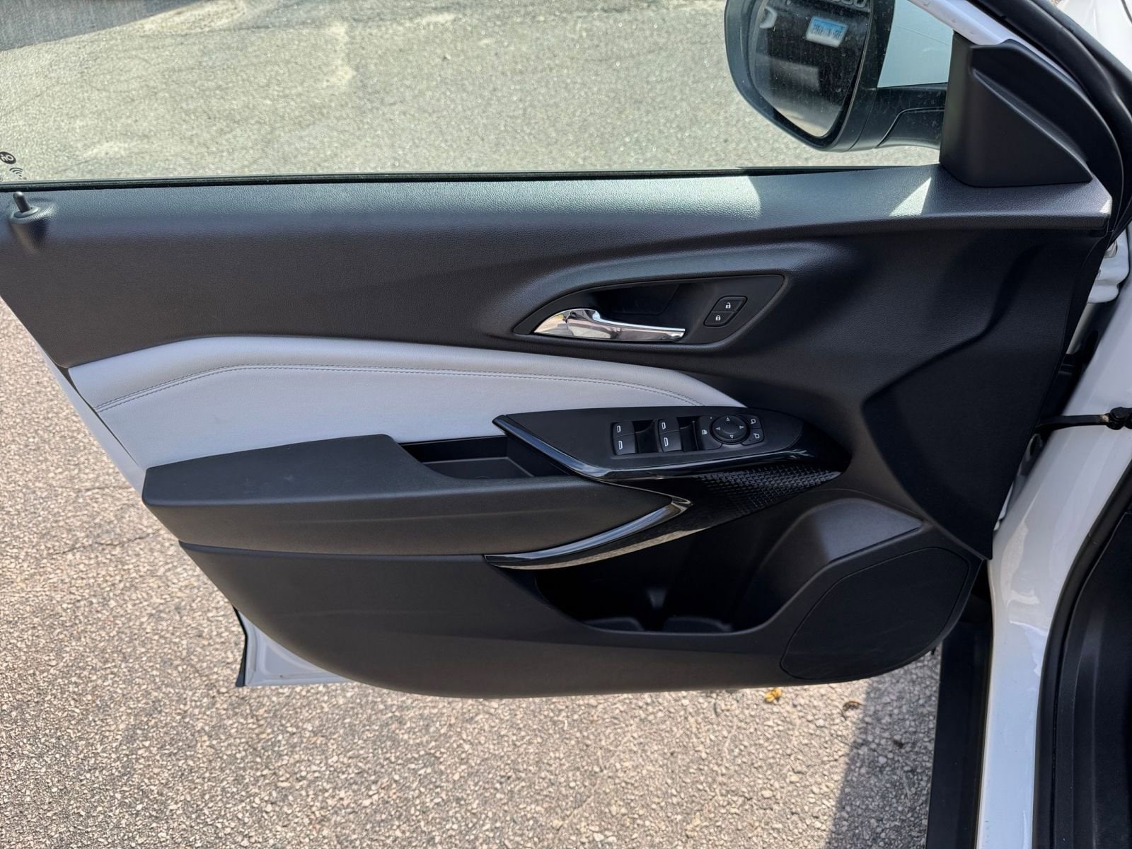 Thumbnail: 2025 Chevrolet Trax - 18