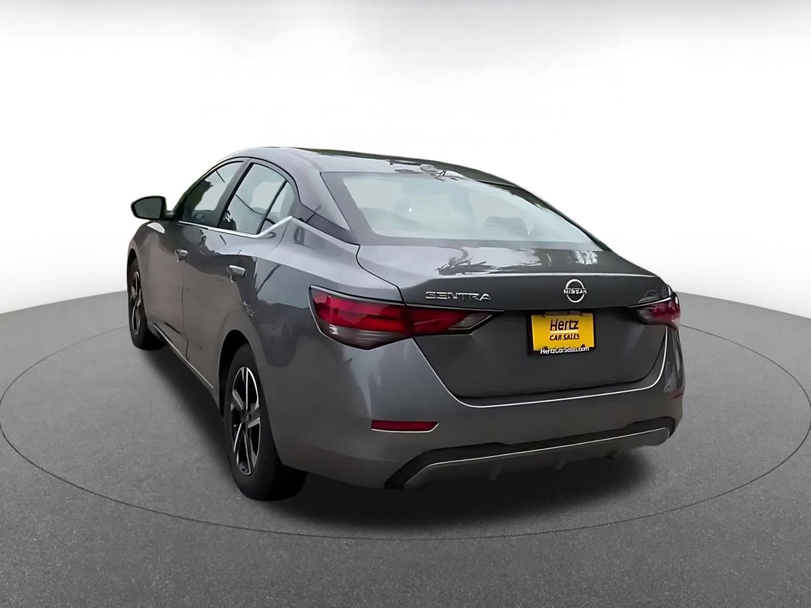 Thumbnail: 2025 Nissan Sentra - 10