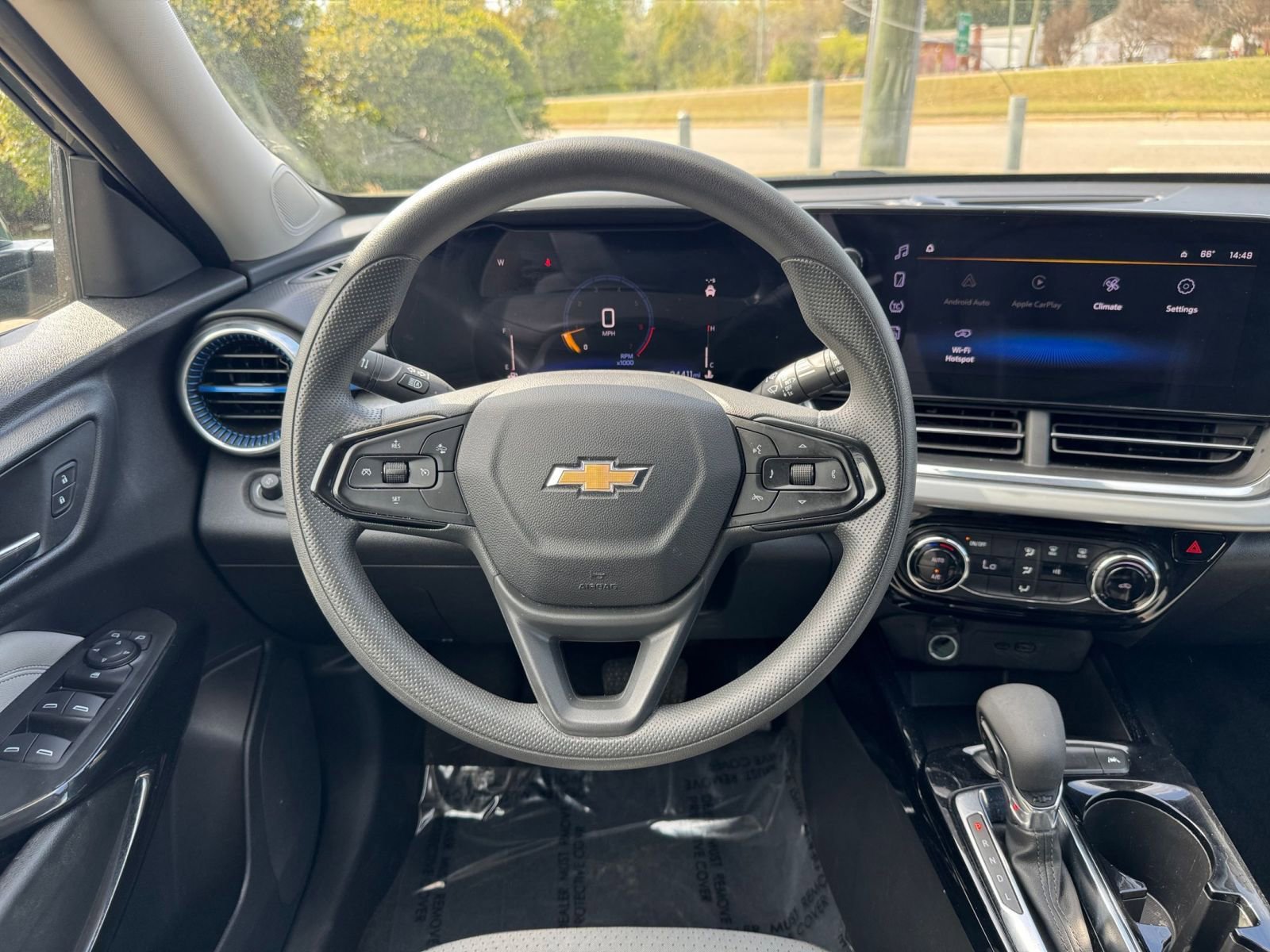 Thumbnail: 2025 Chevrolet Trax - 30