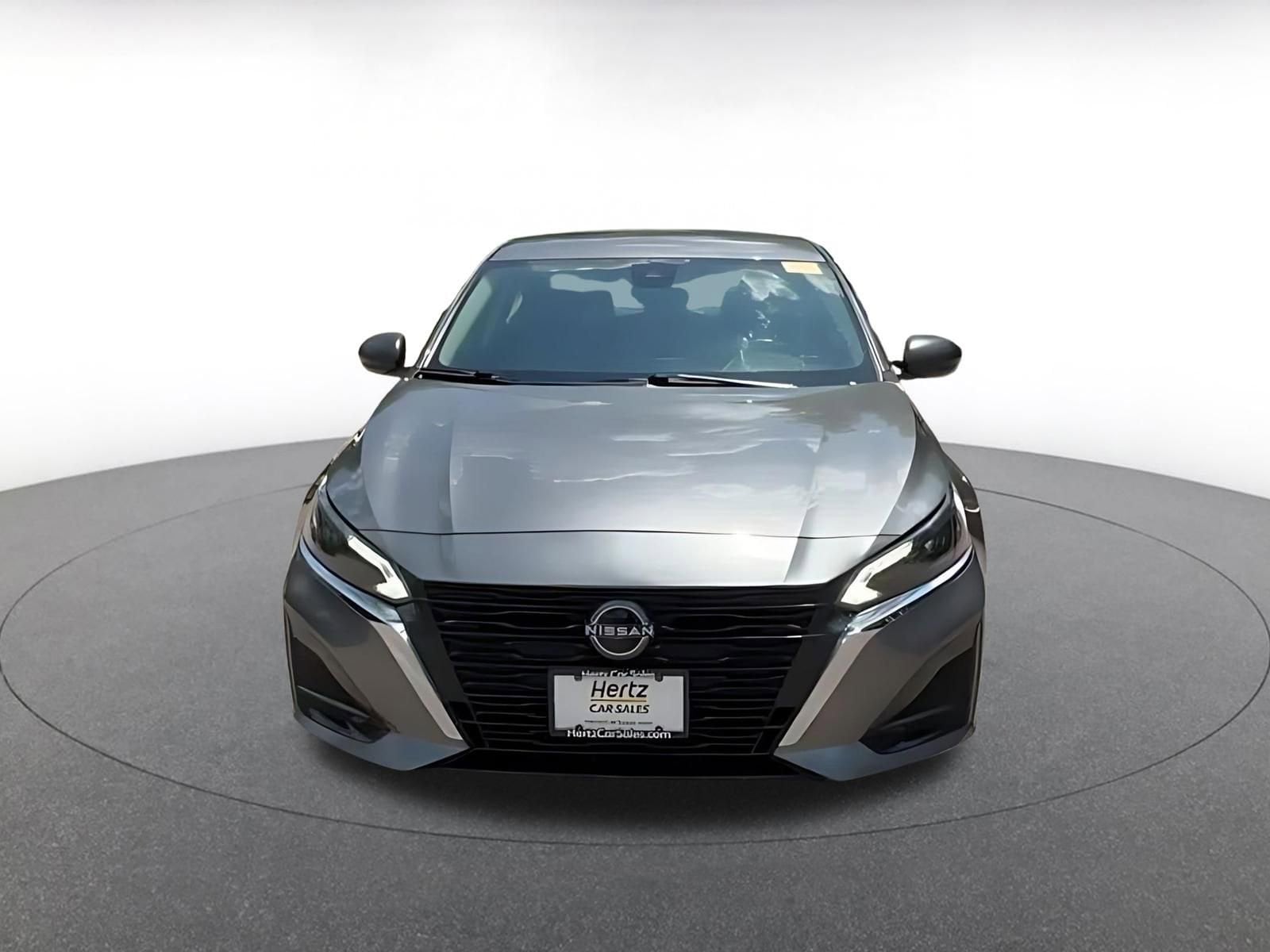 Thumbnail: 2025 Nissan Altima - 4