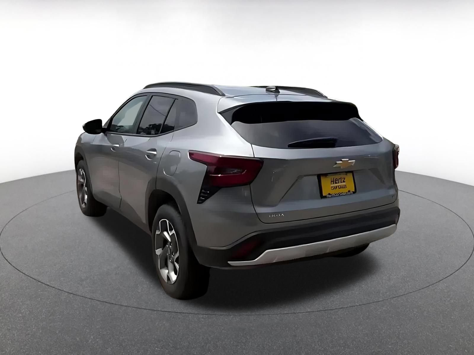 Thumbnail: 2025 Chevrolet Trax - 9