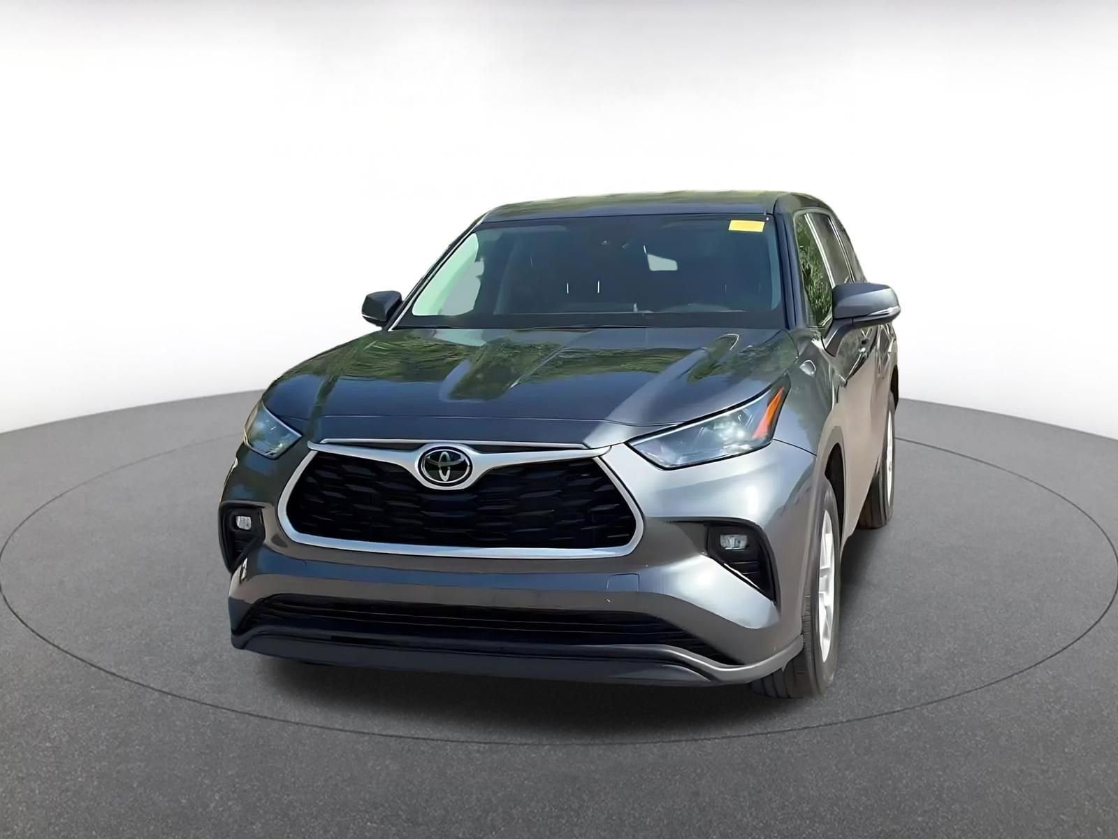 Thumbnail: 2025 Toyota Highlander - 4