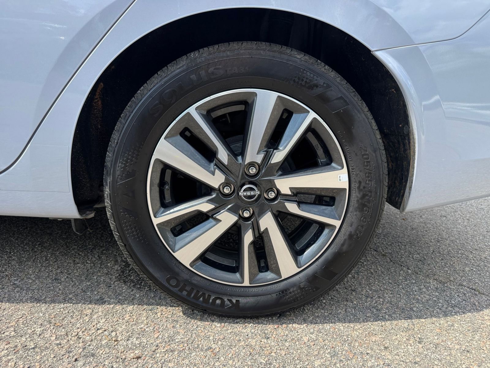 Thumbnail: 2025 Nissan Versa - 25