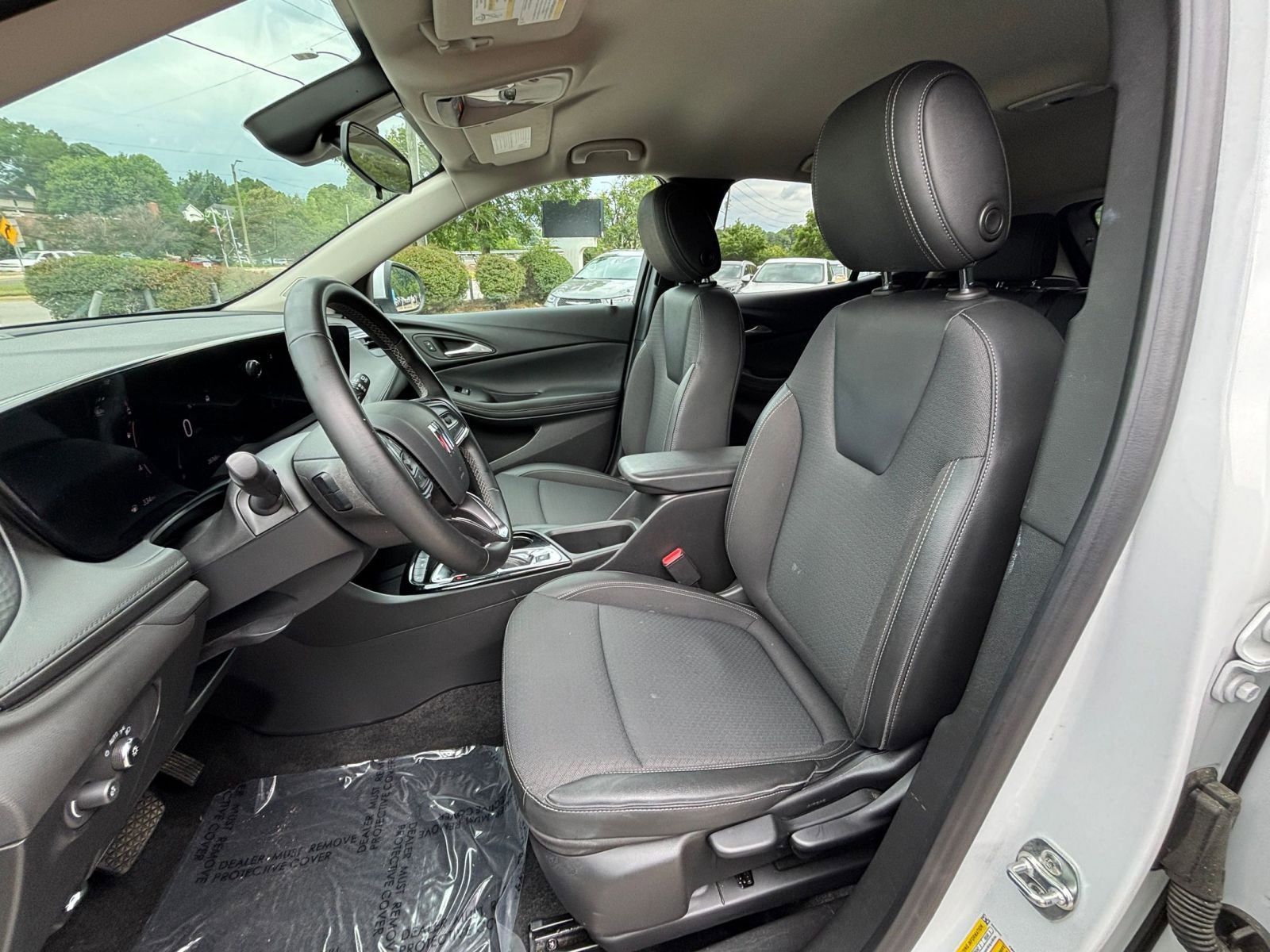Thumbnail: 2025 Buick Encore GX - 32