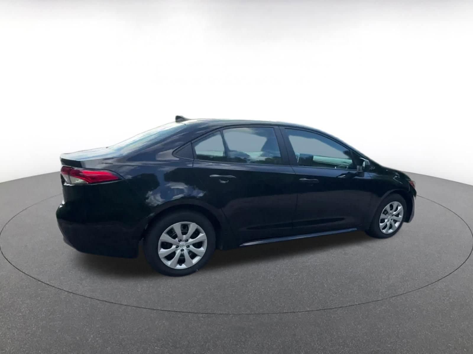 Thumbnail: 2024 Toyota Corolla - 15