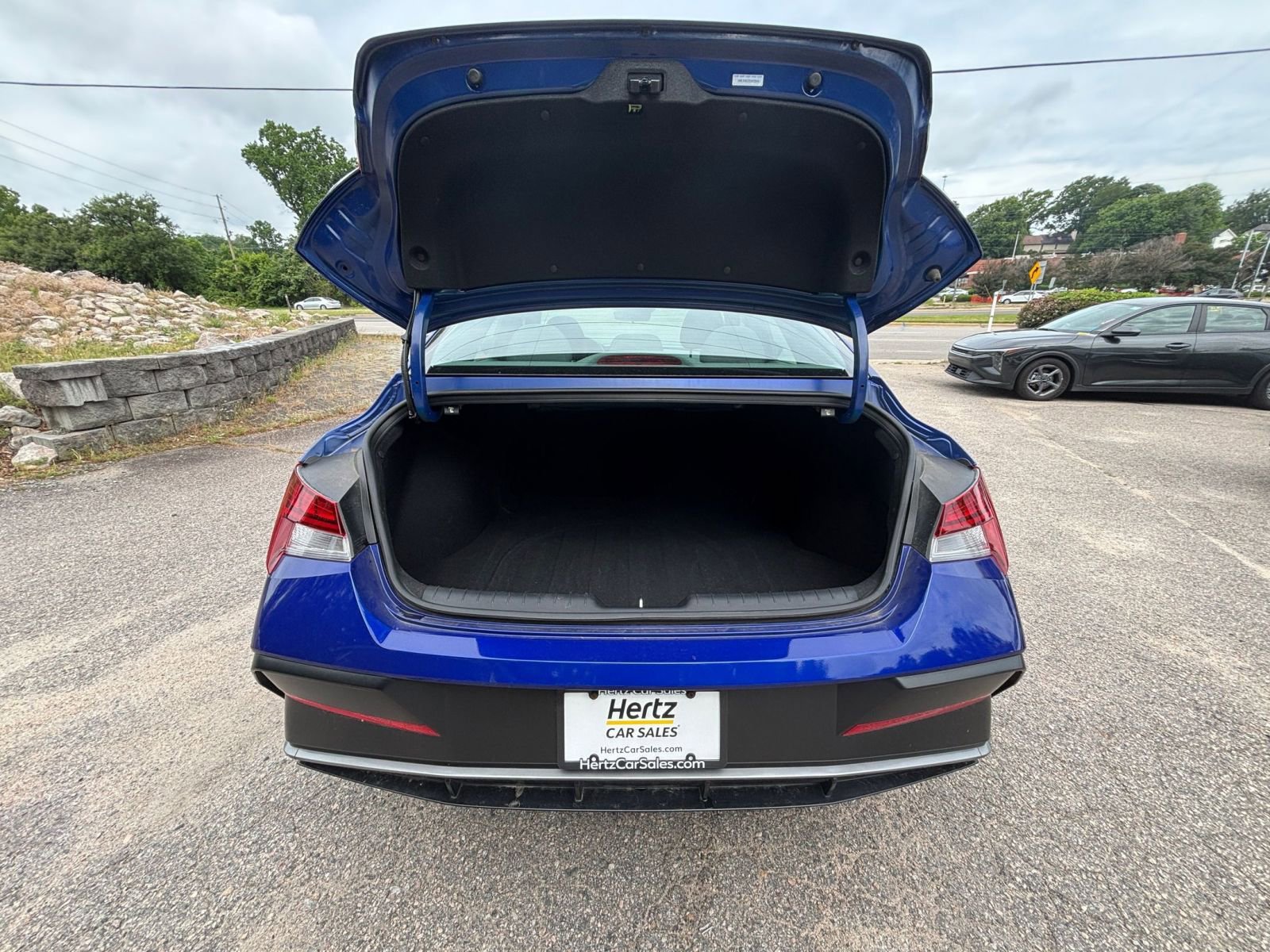 Thumbnail: 2025 Hyundai Elantra - 32
