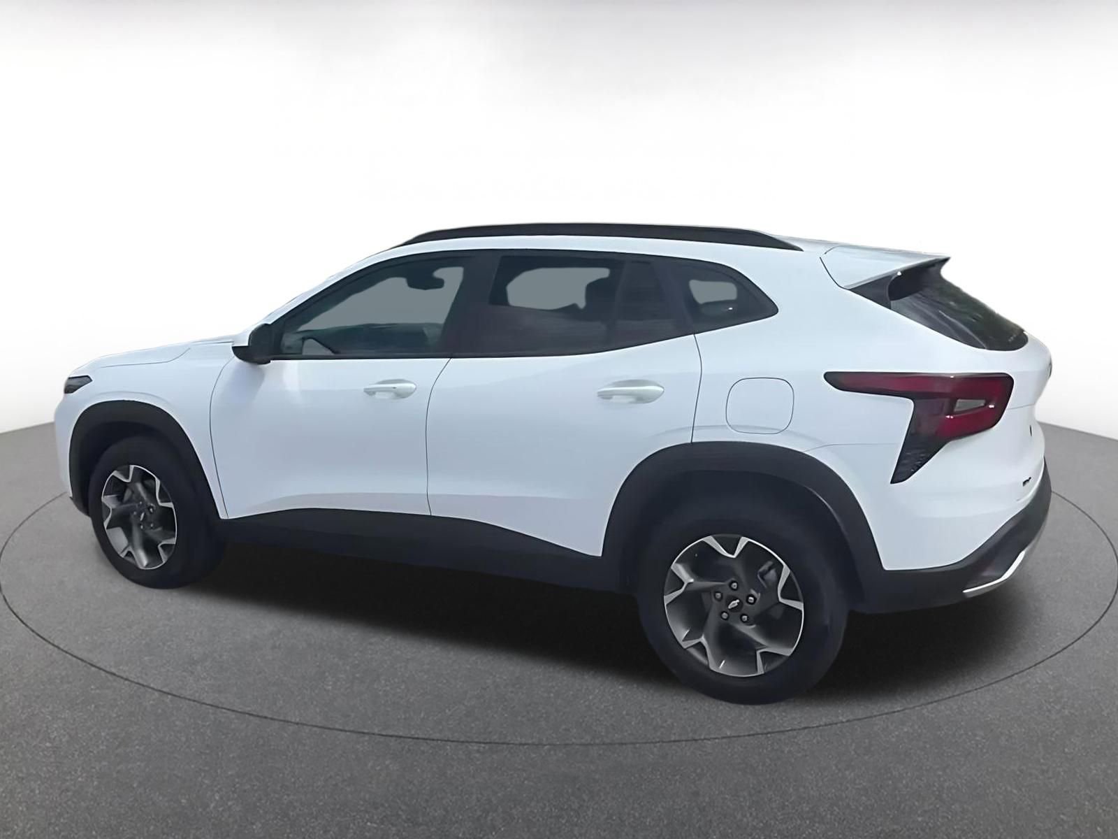 Thumbnail: 2025 Chevrolet Trax - 11