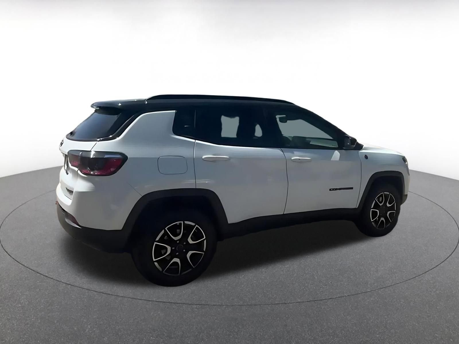 Thumbnail: 2025 Jeep Compass - 14