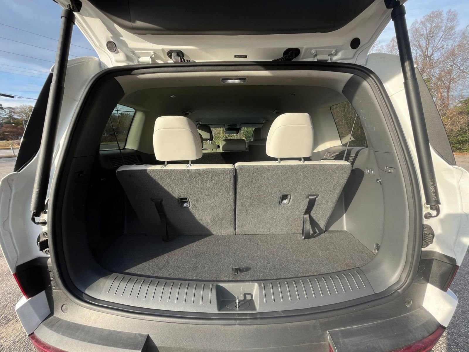 Thumbnail: 2025 Hyundai Santa Fe - 29