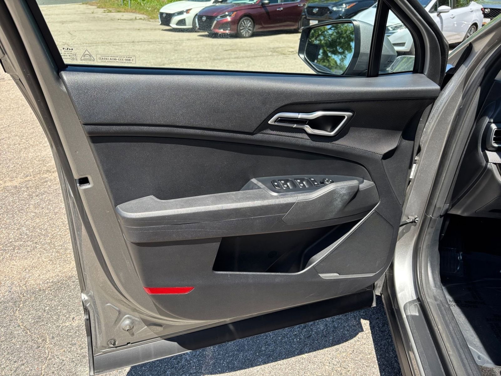 Thumbnail: 2025 Kia Sportage - 18
