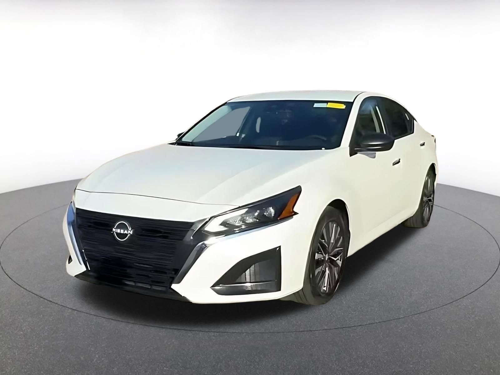 Thumbnail: 2025 Nissan Altima - 7