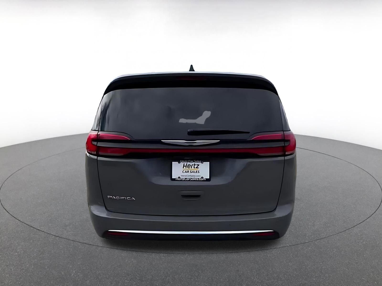 Thumbnail: 2025 Chrysler Pacifica - 12