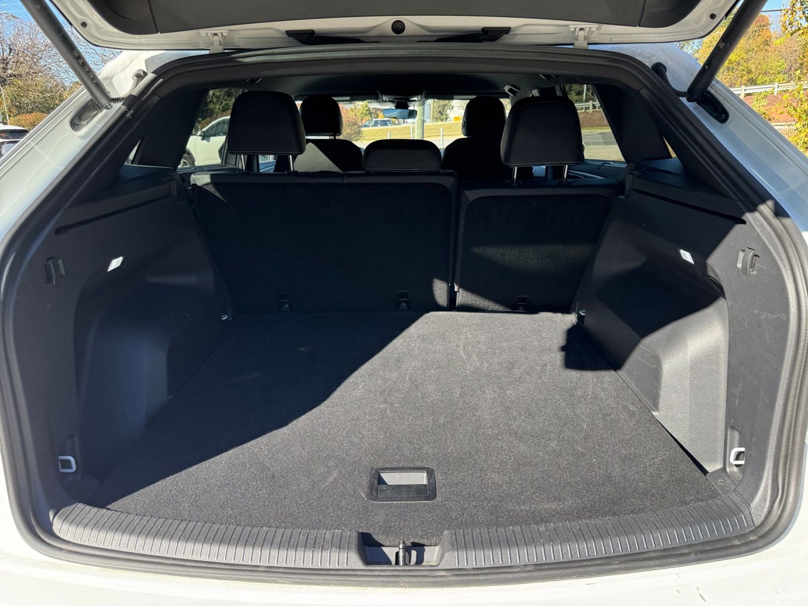 Thumbnail: 2025 Volkswagen Atlas - 25