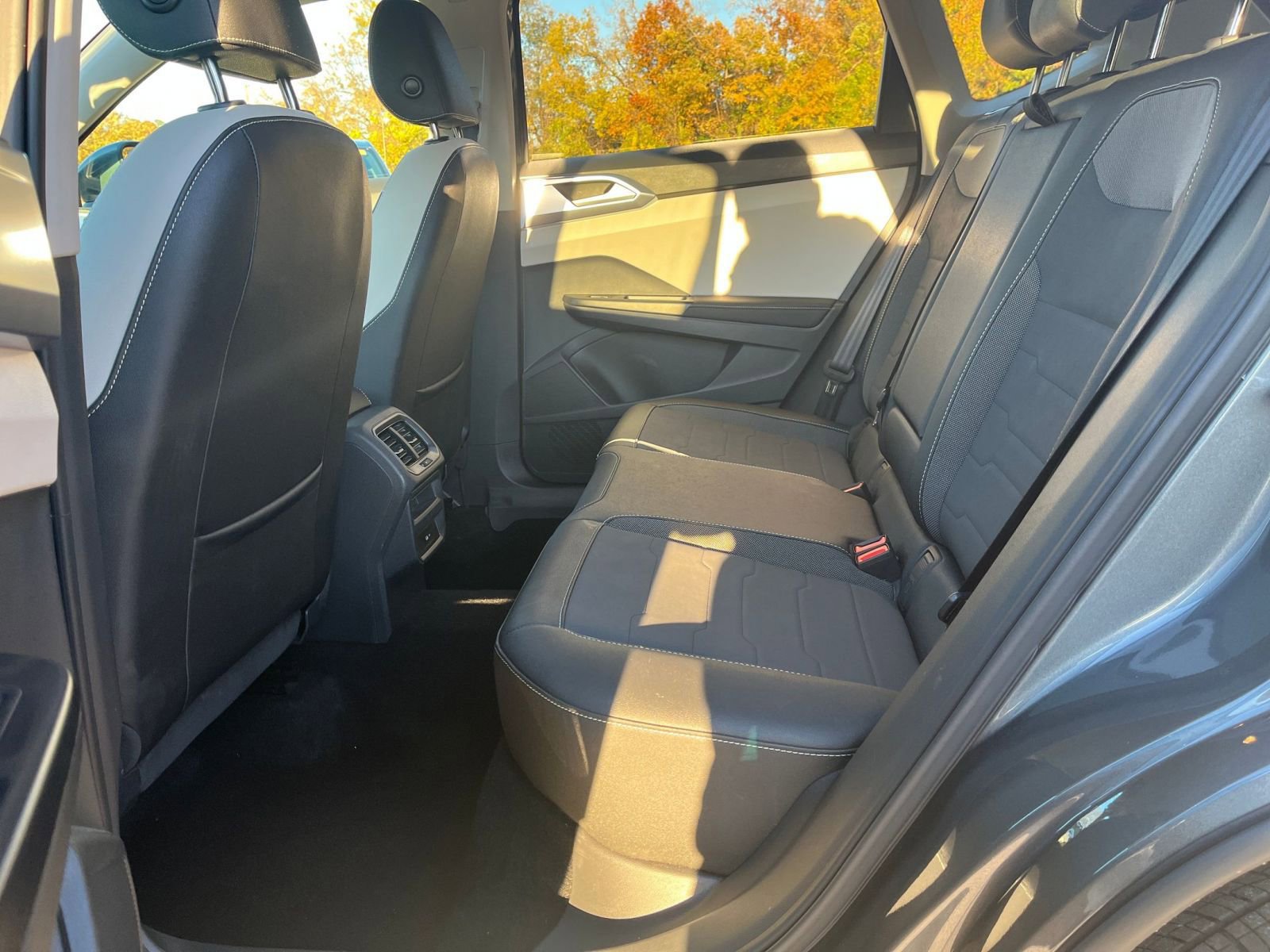 Thumbnail: 2025 Volkswagen Taos - 21