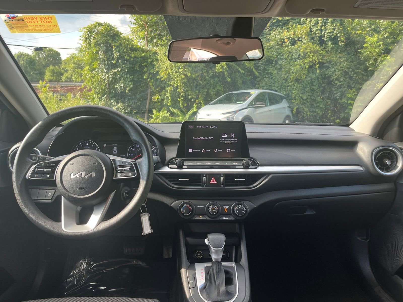 Thumbnail: 2023 Kia Forte - 28