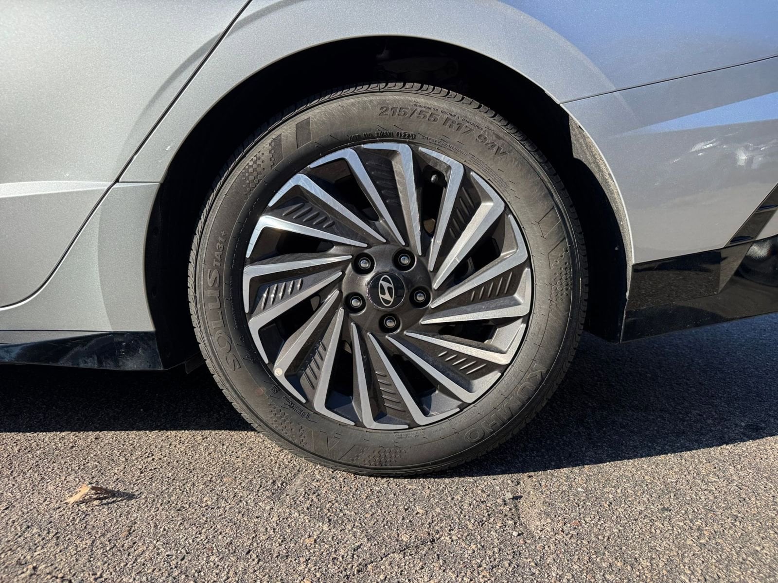 Thumbnail: 2025 Hyundai Sonata - 25