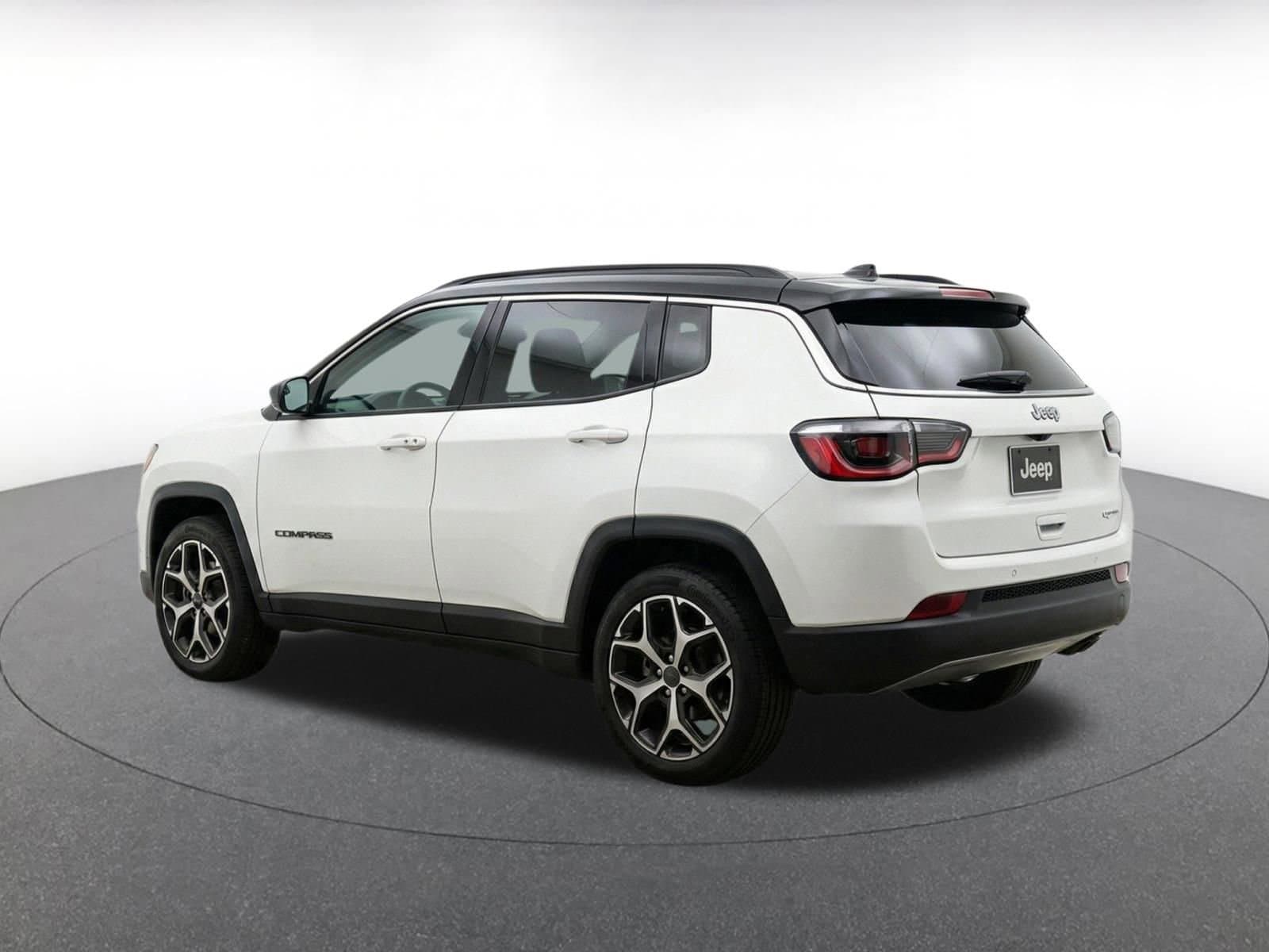 Thumbnail: 2025 Jeep Compass - 7