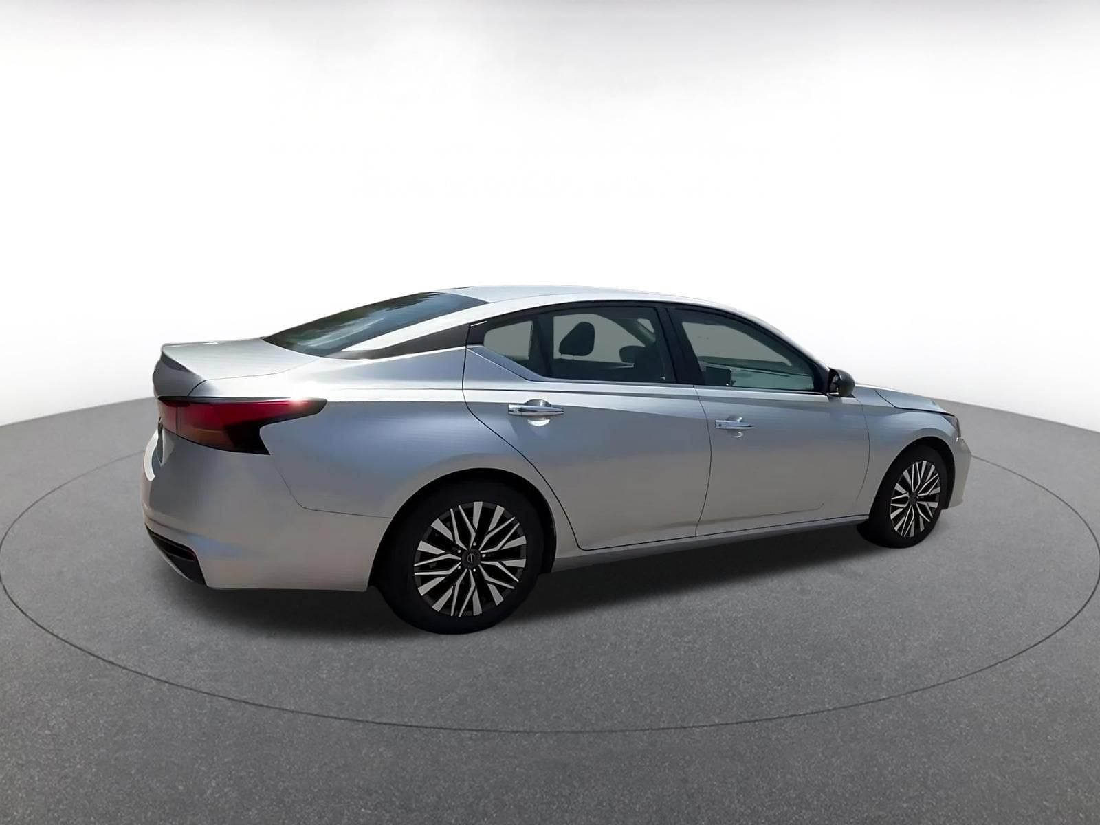 Thumbnail: 2025 Nissan Altima - 13