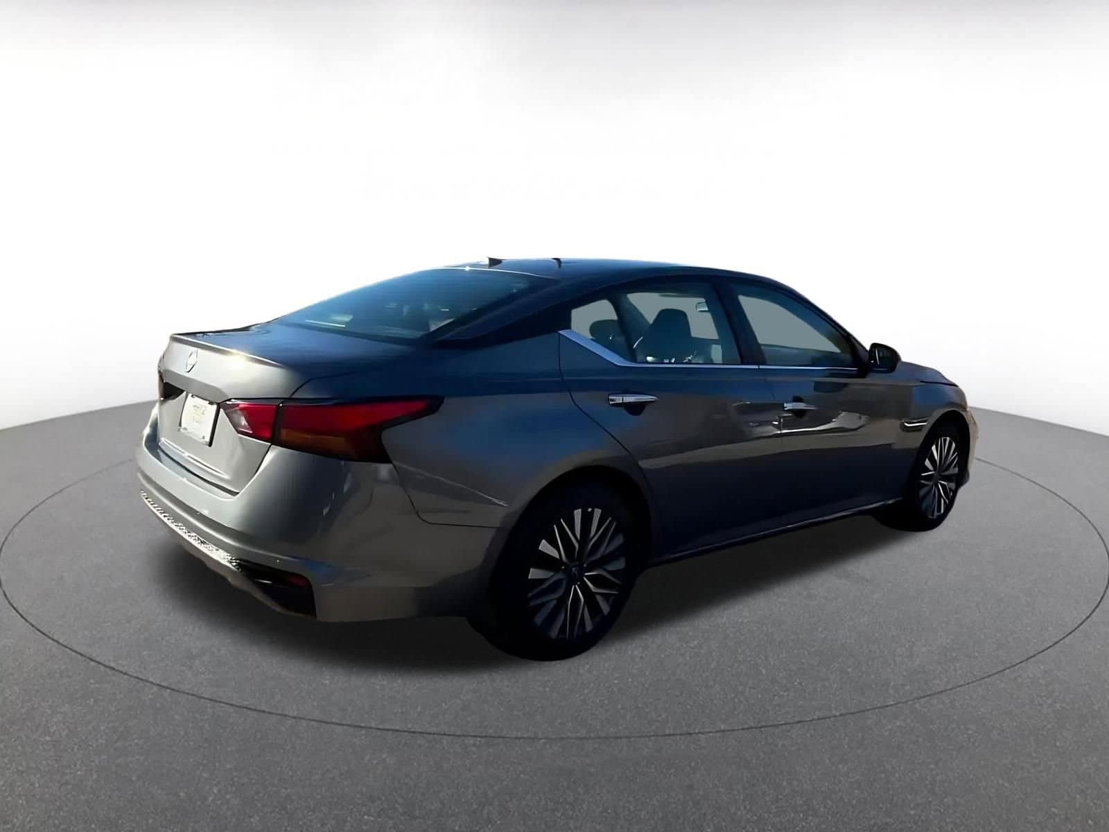 Thumbnail: 2025 Nissan Altima - 15