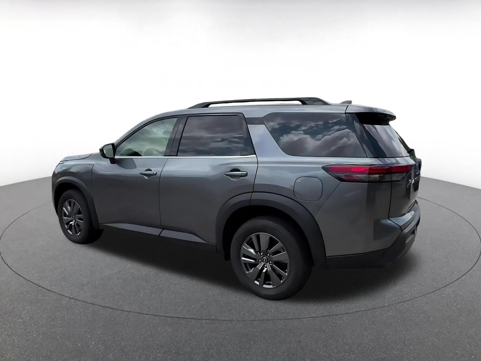 Thumbnail: 2025 Nissan Pathfinder - 10