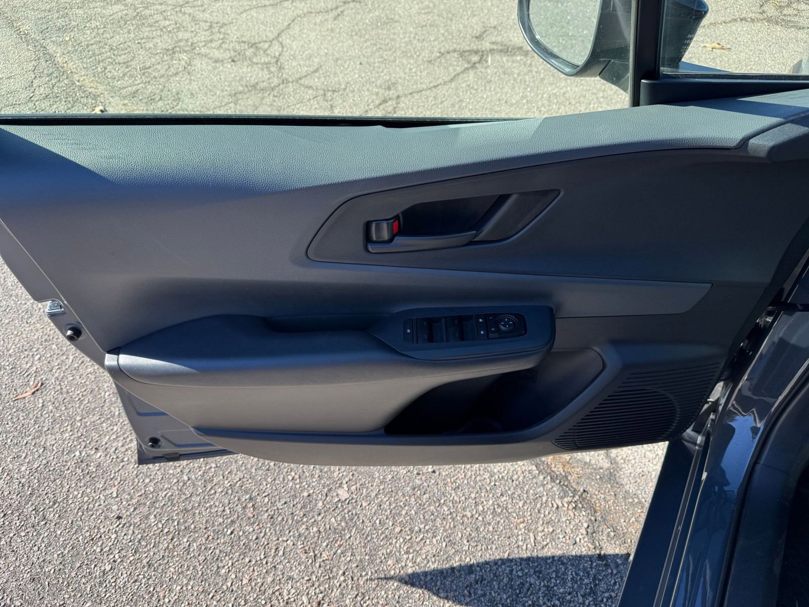 Thumbnail: 2025 Toyota Prius - 18