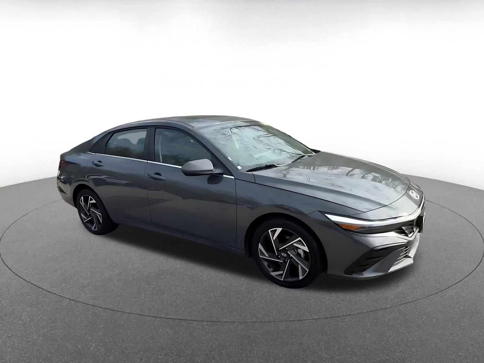 Thumbnail: 2025 Hyundai Elantra - 2