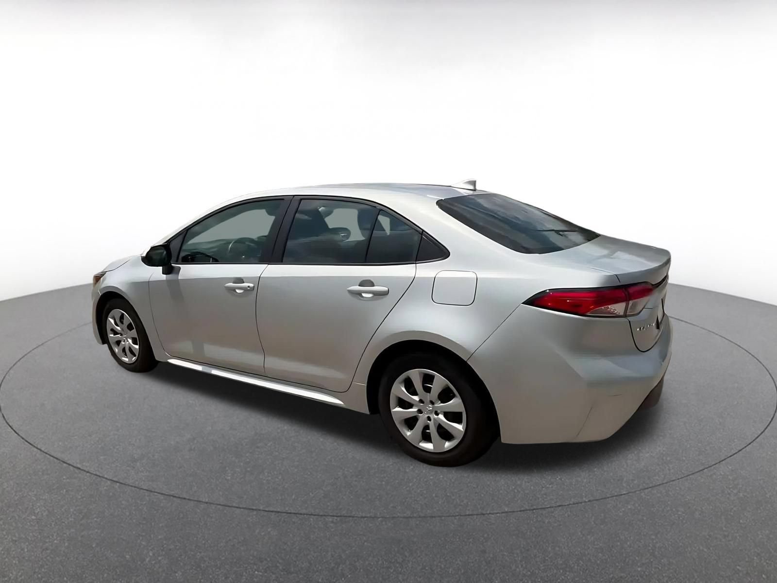 Thumbnail: 2025 Toyota Corolla - 10