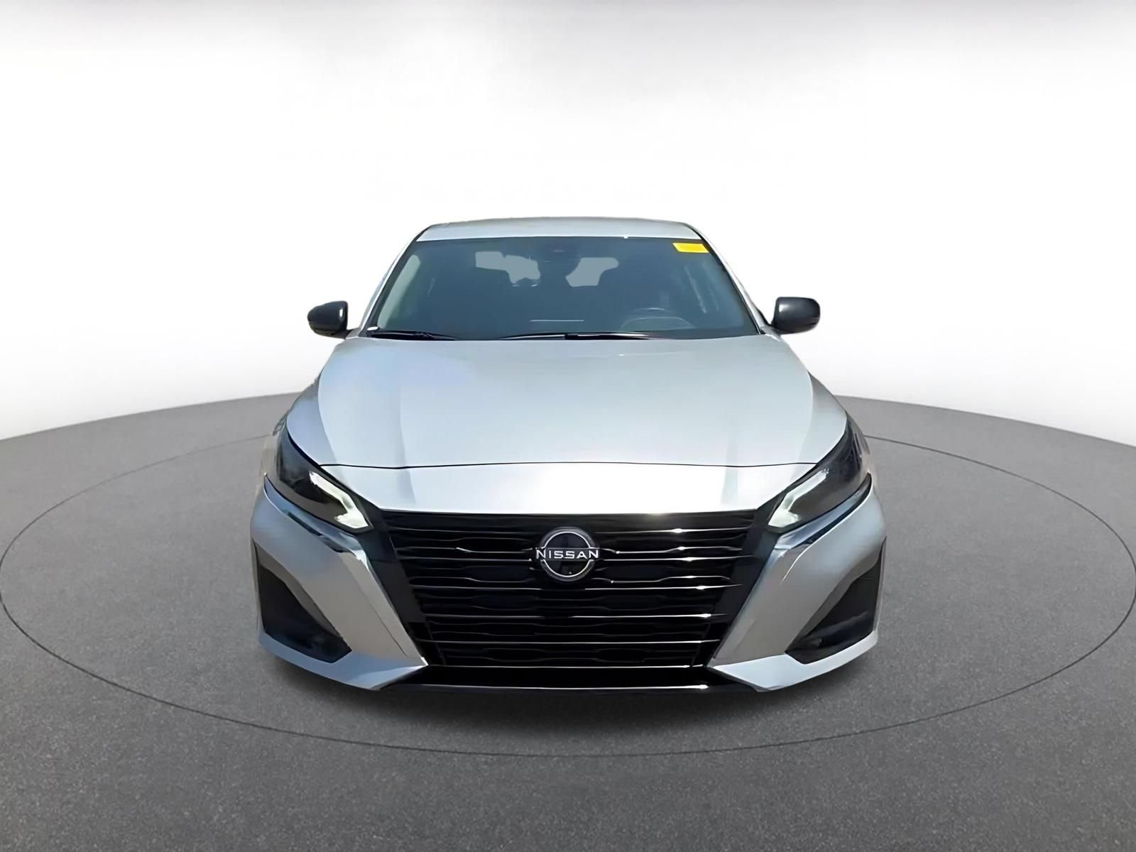 Thumbnail: 2025 Nissan Altima - 4