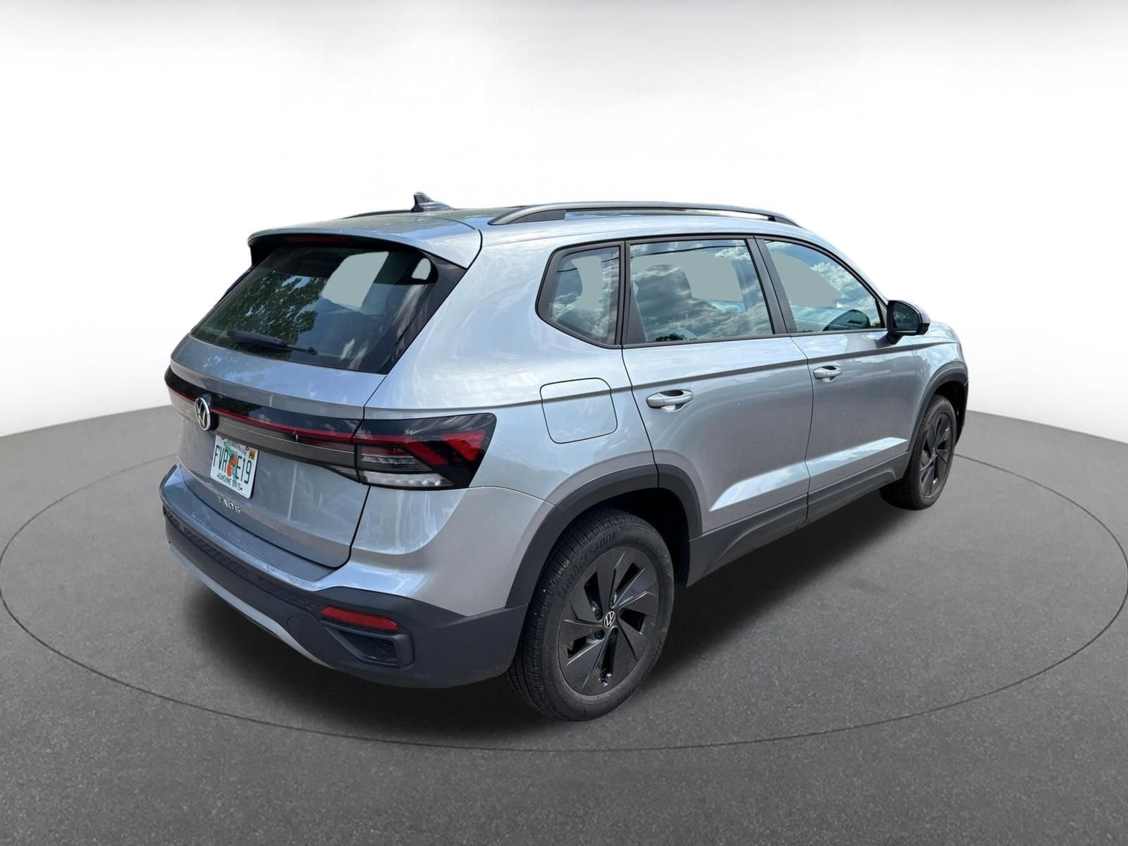 Thumbnail: 2025 Volkswagen Taos - 7