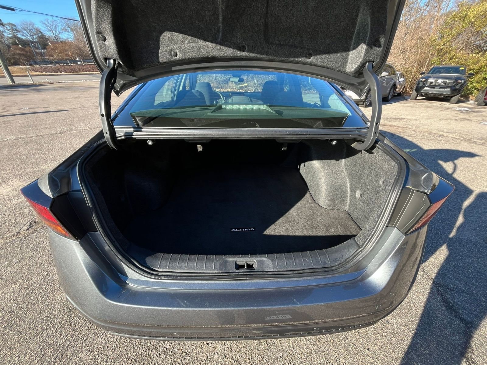 Thumbnail: 2025 Nissan Altima - 29