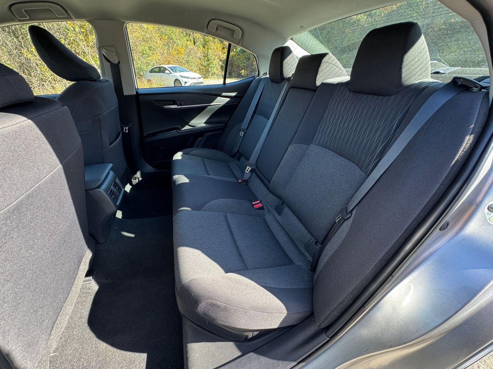 Thumbnail: 2025 Toyota Camry - 32