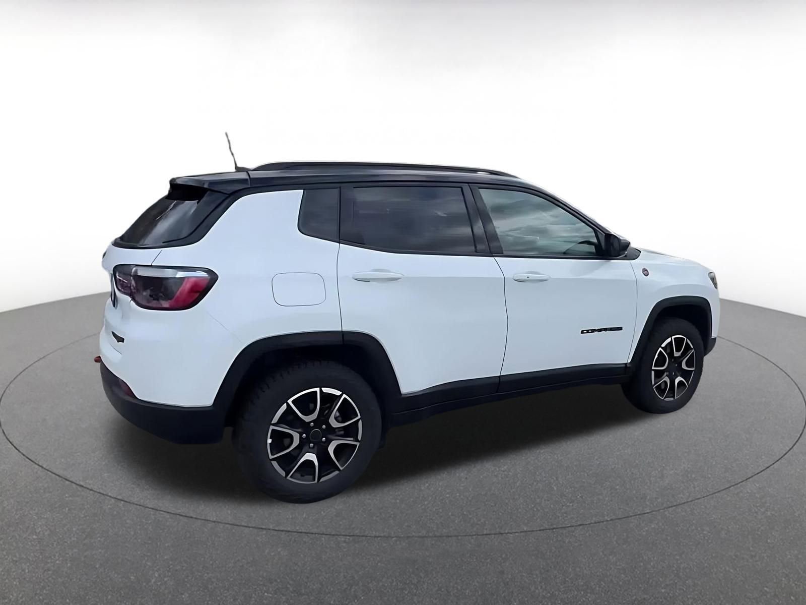 Thumbnail: 2025 Jeep Compass - 15