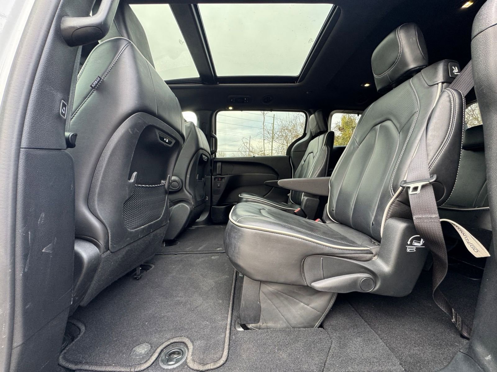 Thumbnail: 2025 Chrysler Pacifica - 23