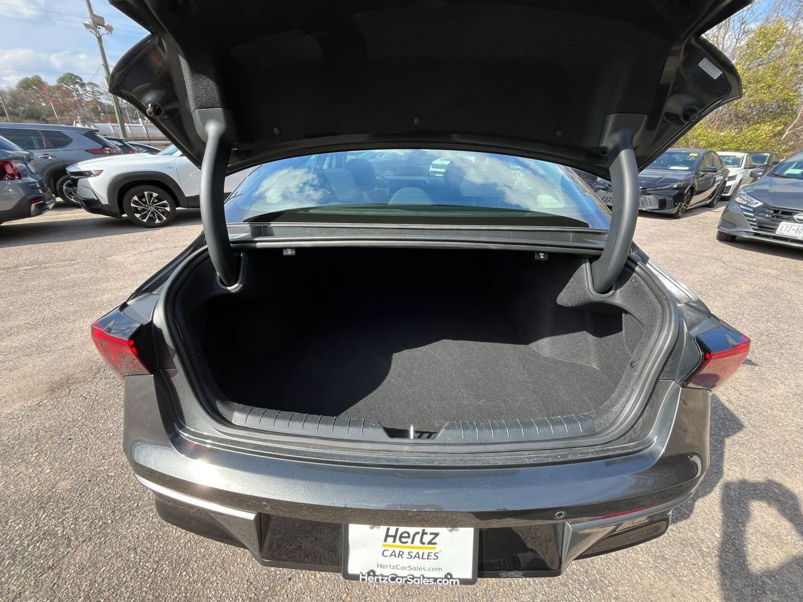 Thumbnail: 2025 Kia K5 - 29