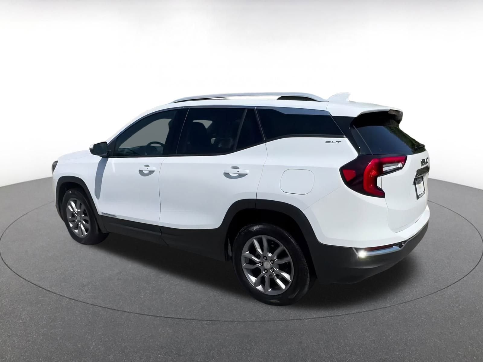 Thumbnail: 2023 GMC Terrain - 10