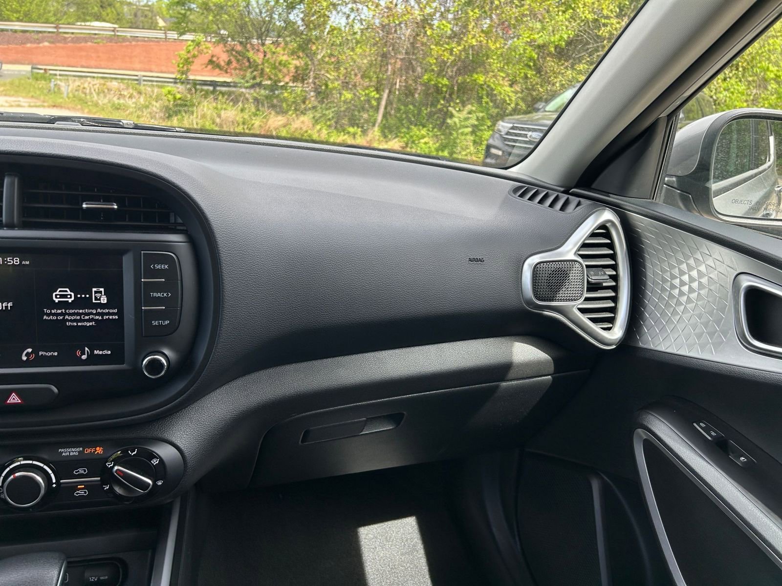 Thumbnail: 2025 Kia Soul - 32