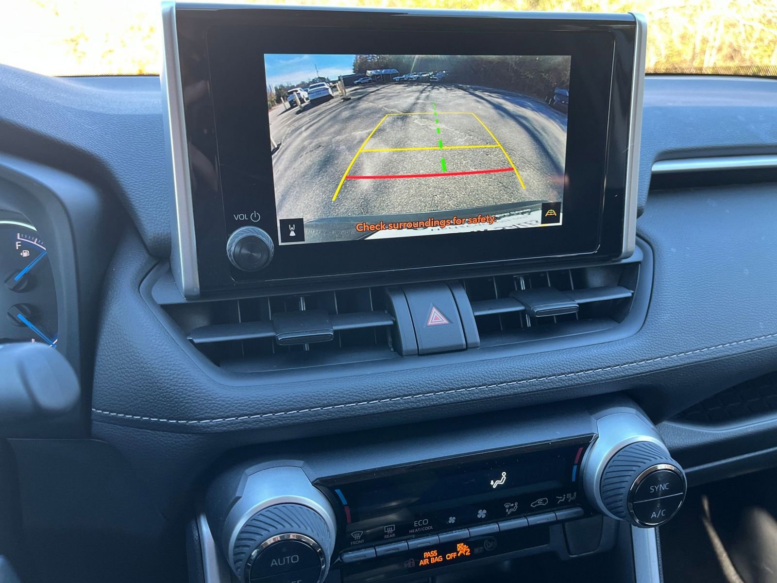 Thumbnail: 2025 Toyota RAV4 - 17