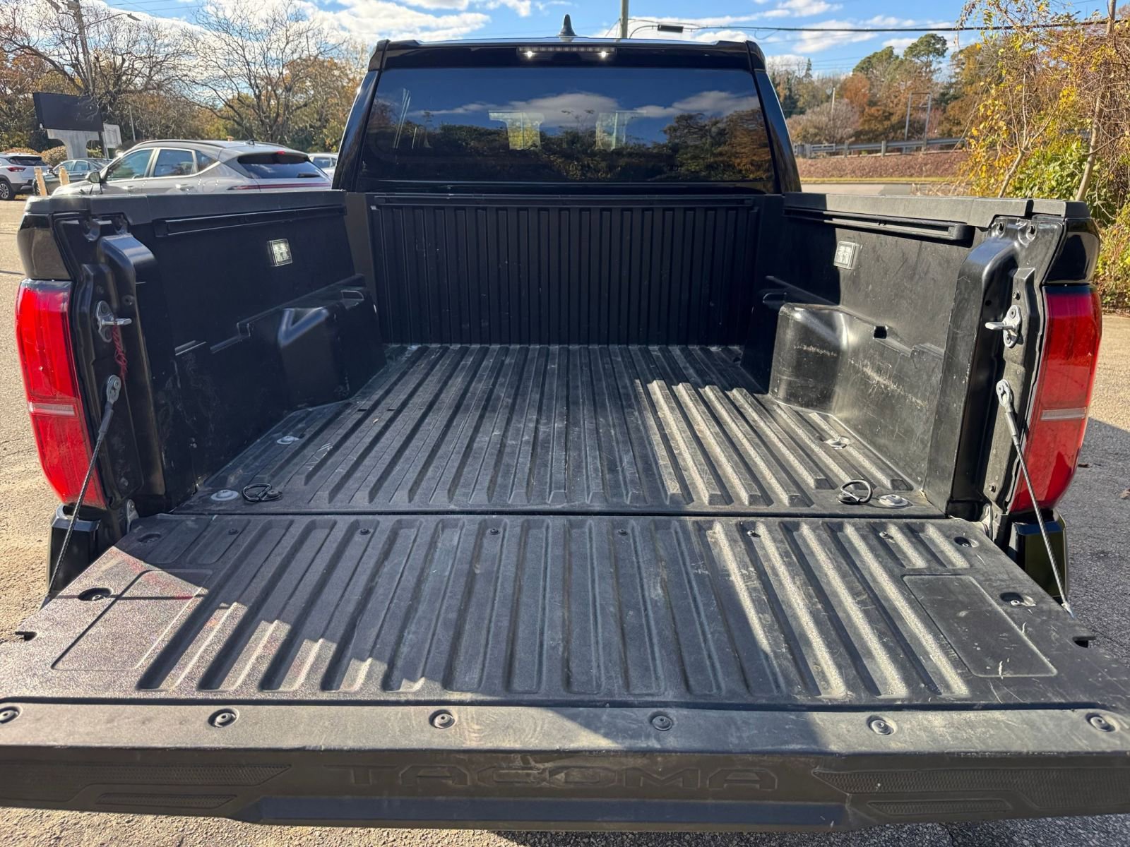 Thumbnail: 2025 Toyota Tacoma - 25