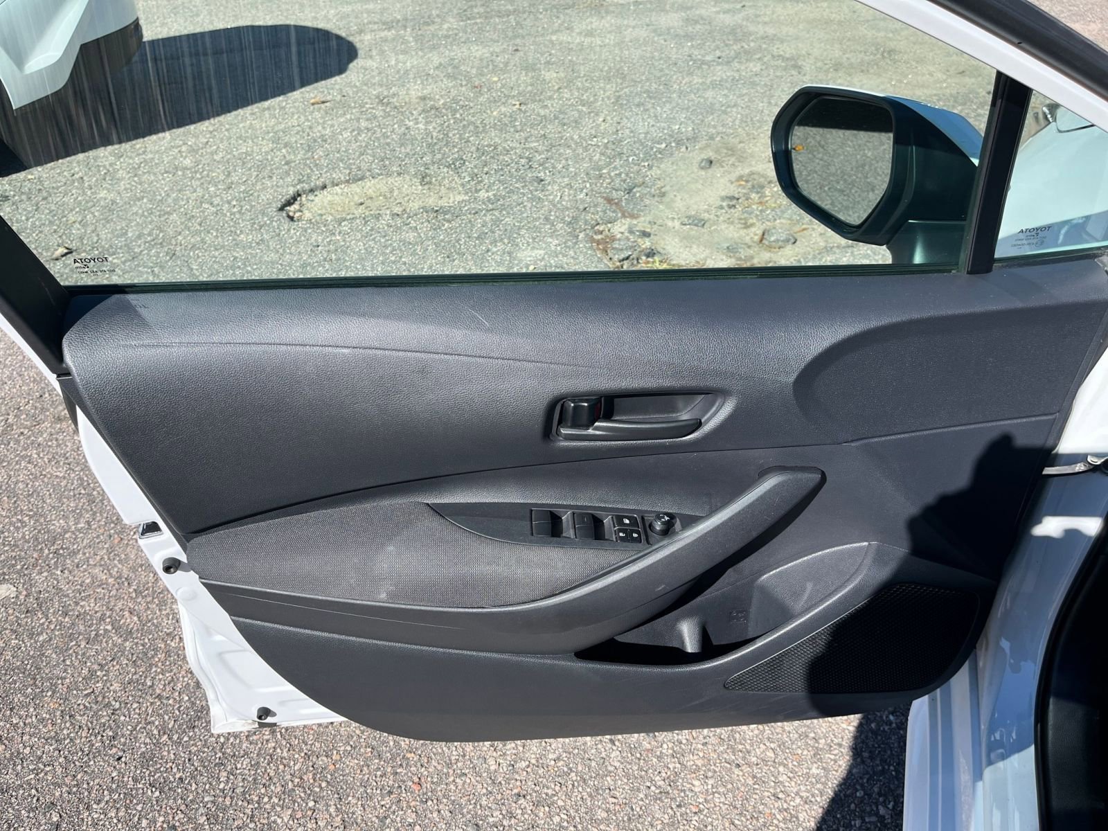 Thumbnail: 2025 Toyota Corolla - 24