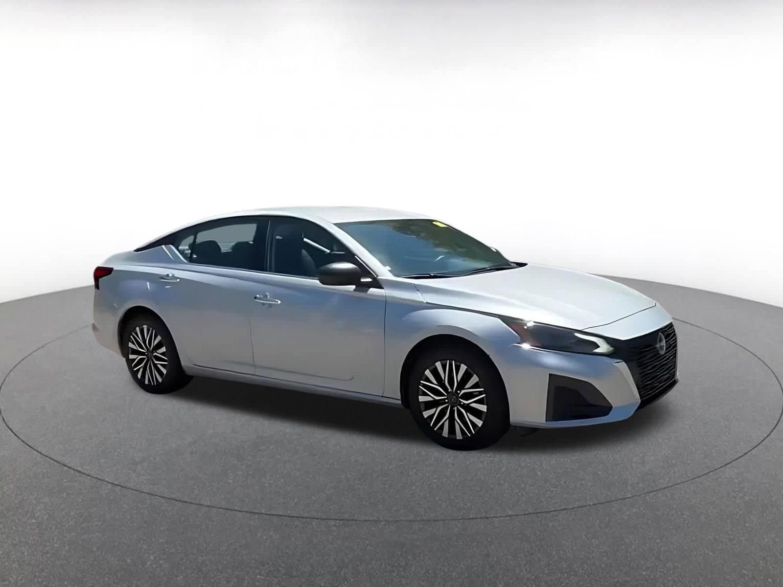 Thumbnail: 2025 Nissan Altima - 2