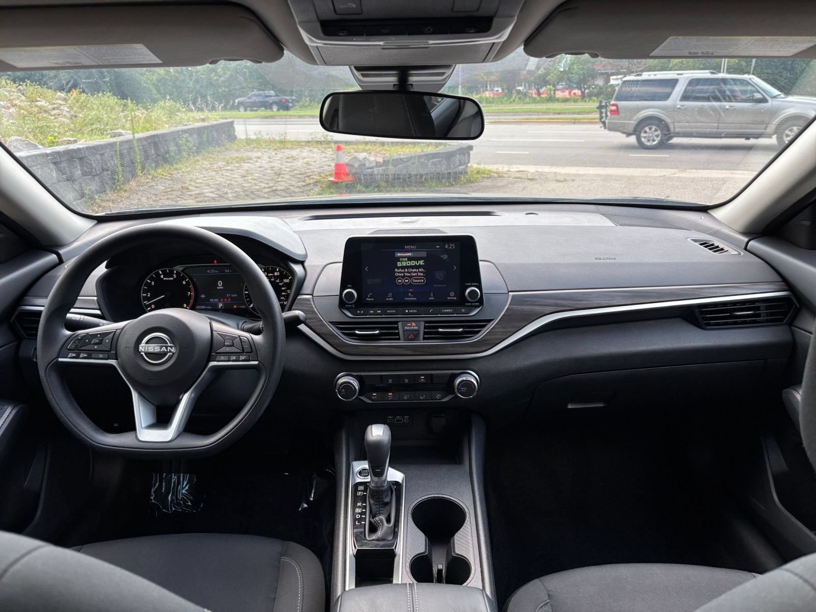 Thumbnail: 2025 Nissan Altima - 28