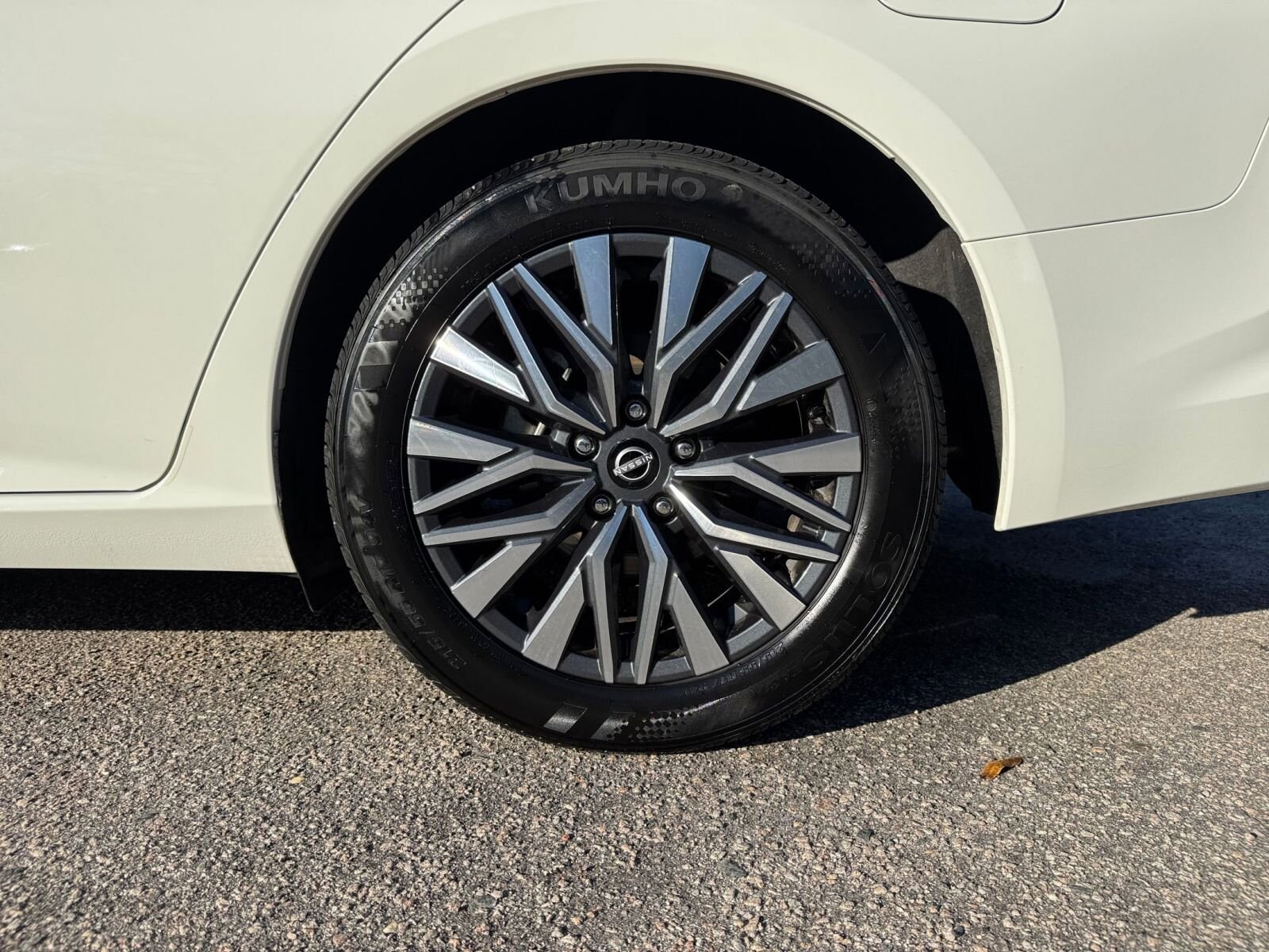 Thumbnail: 2025 Nissan Altima - 24