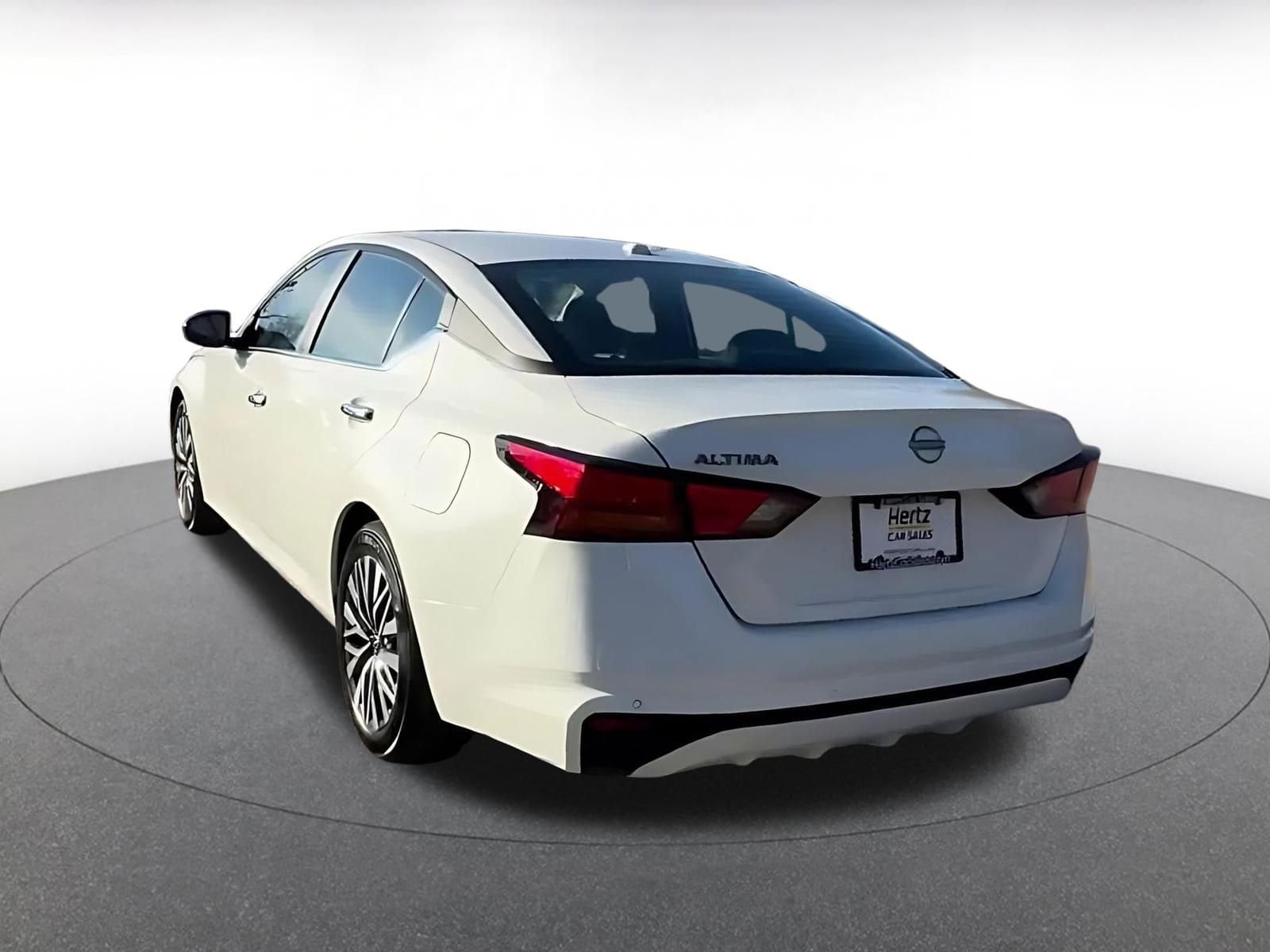 Thumbnail: 2025 Nissan Altima - 11