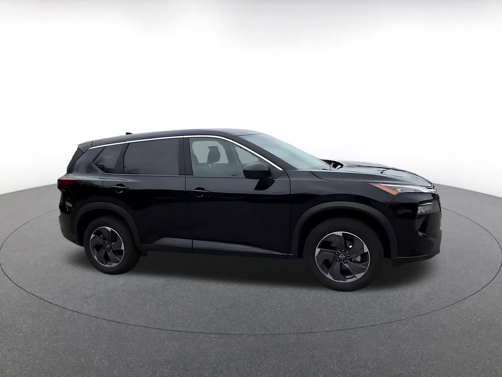 Thumbnail: 2025 Nissan Rogue - 2