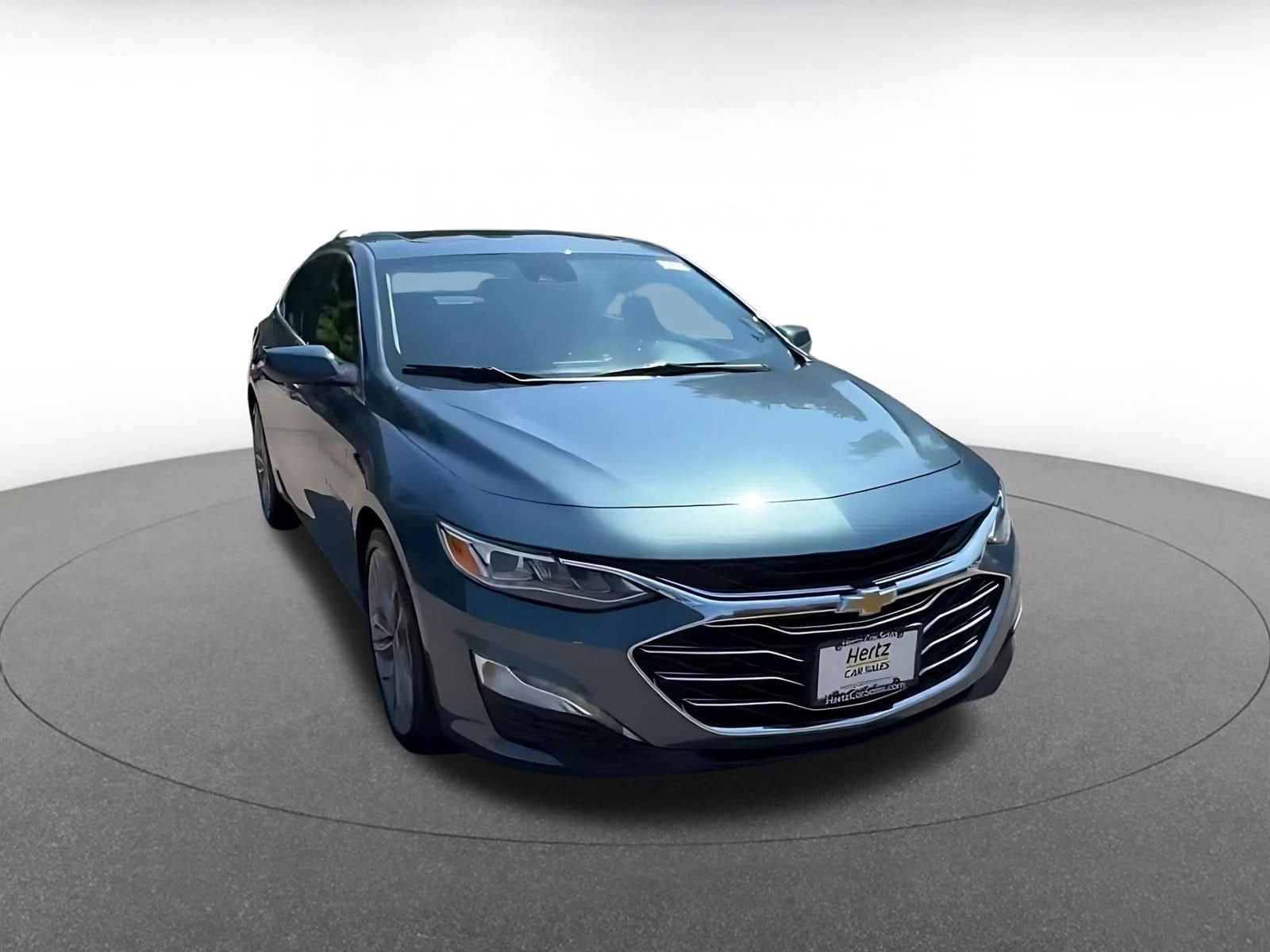Thumbnail: 2024 Chevrolet Malibu - 3