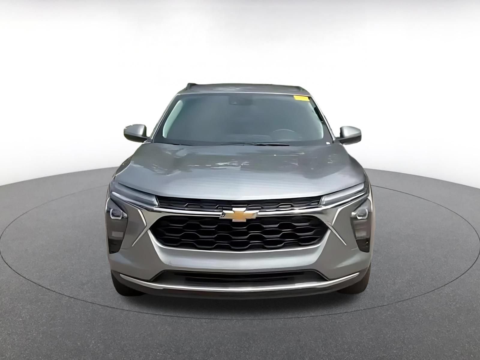 Thumbnail: 2025 Chevrolet Trax - 4