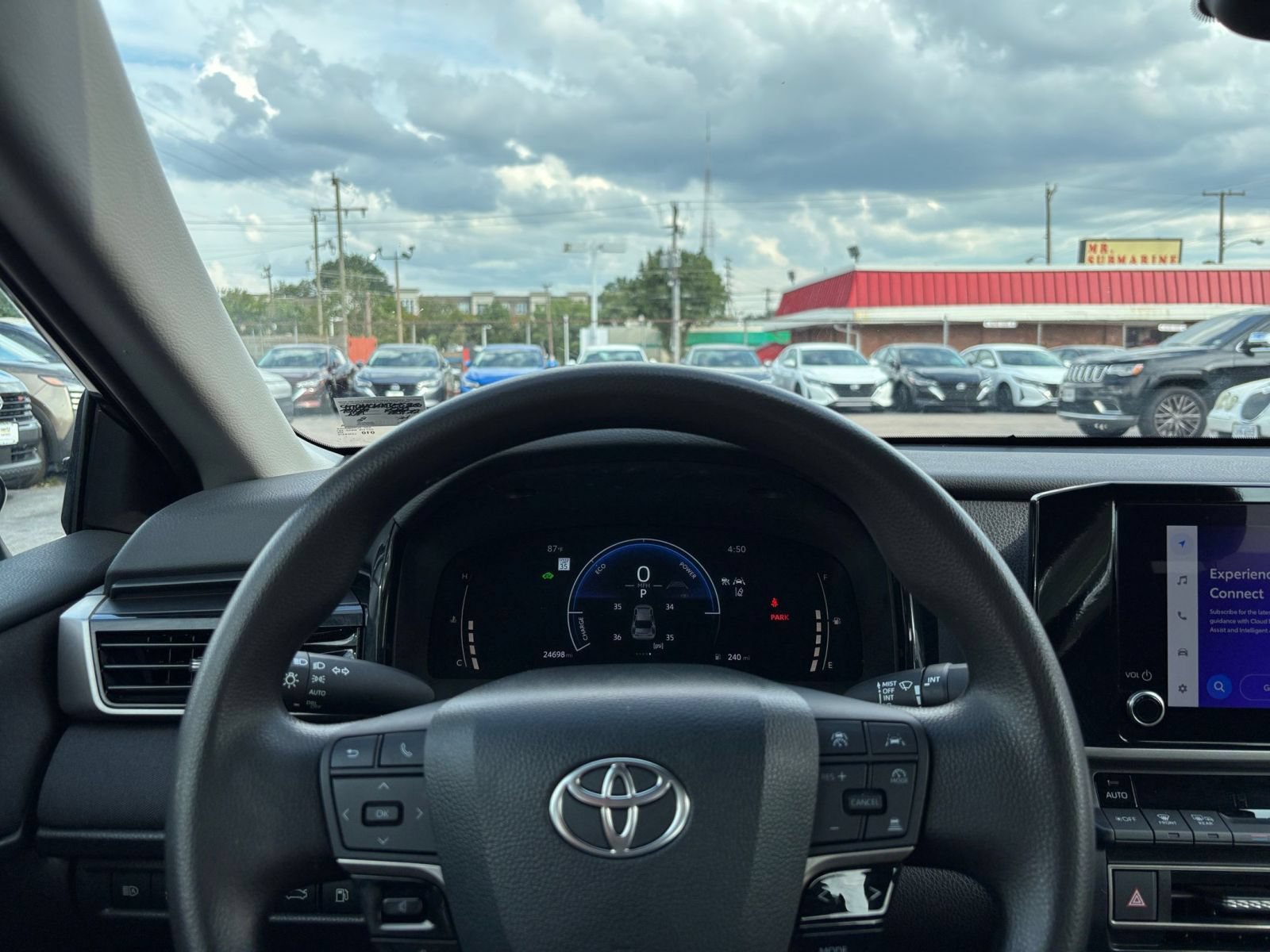 Thumbnail: 2025 Toyota Camry - 32